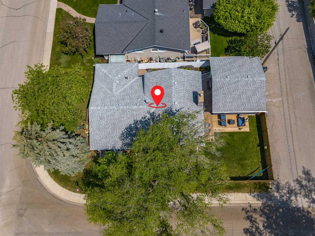 10704 Maplecrest Road Se, Calgary, AB