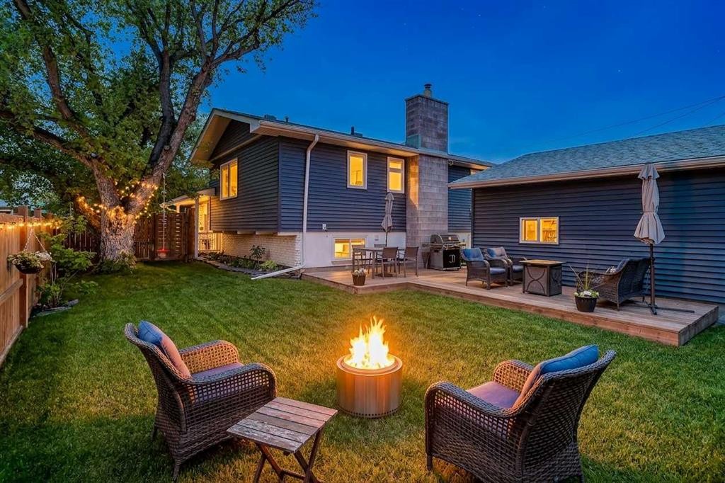 10704 Maplecrest Road Se, Calgary, AB