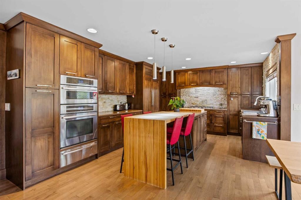 9 Sunset Way Se, Calgary, AB