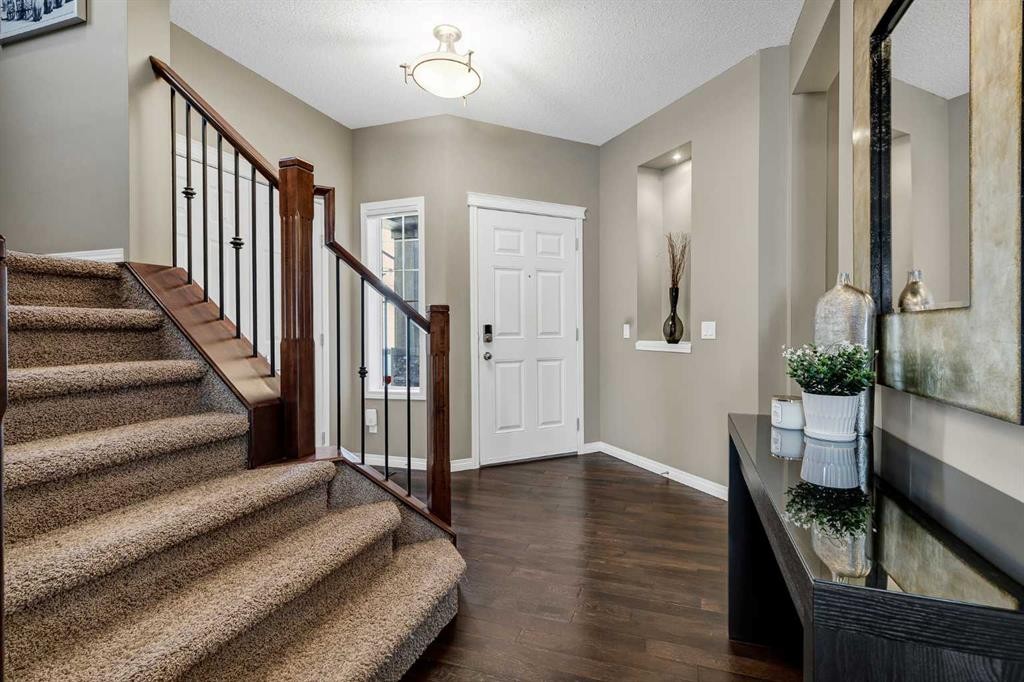 62 Panamount Plaza Nw, Calgary, AB