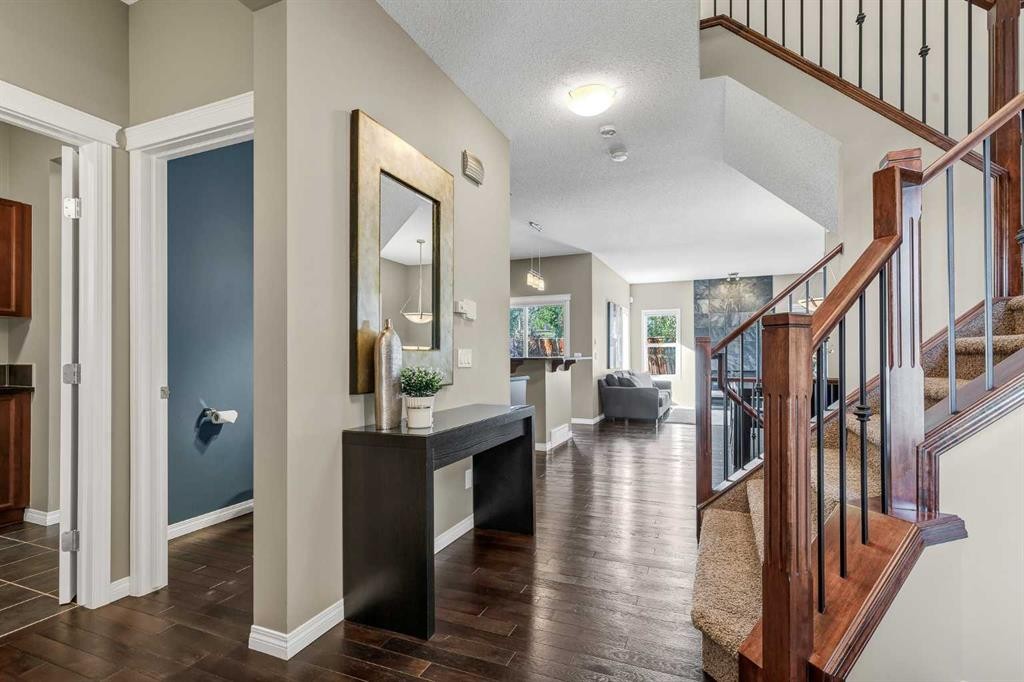 62 Panamount Plaza Nw, Calgary, AB