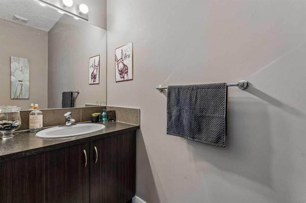 304 Cranfield Common Se, Calgary, AB