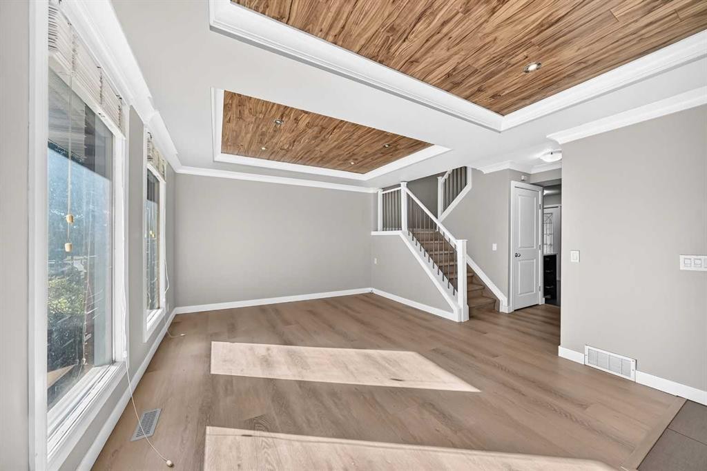 2515 62 Street Ne, Calgary, AB