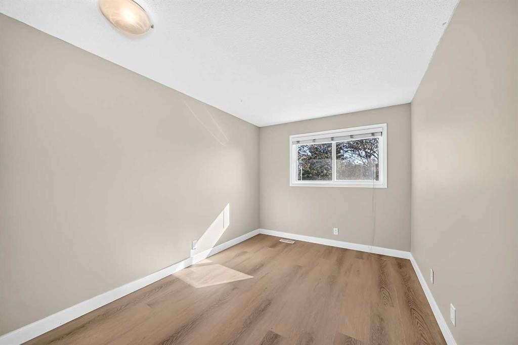 2515 62 Street Ne, Calgary, AB