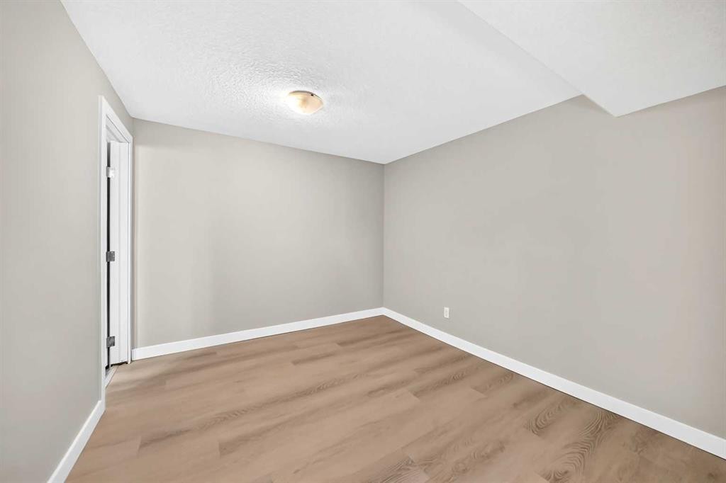 2515 62 Street Ne, Calgary, AB