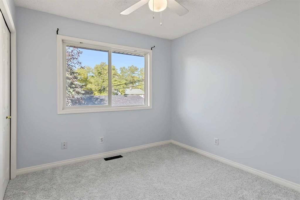 6219 18A Street Se, Calgary, AB