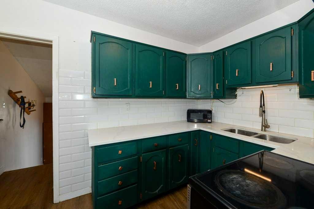 7639 21 Street Se, Calgary, AB
