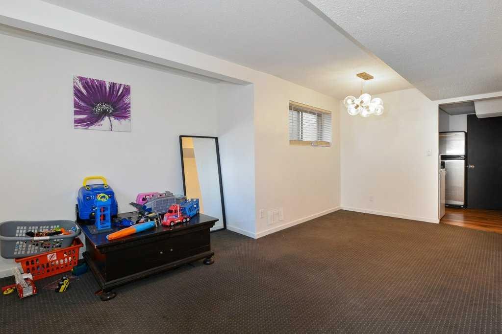 7639 21 Street Se, Calgary, AB