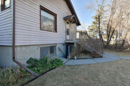 7639 21 Street Se, Calgary, AB 