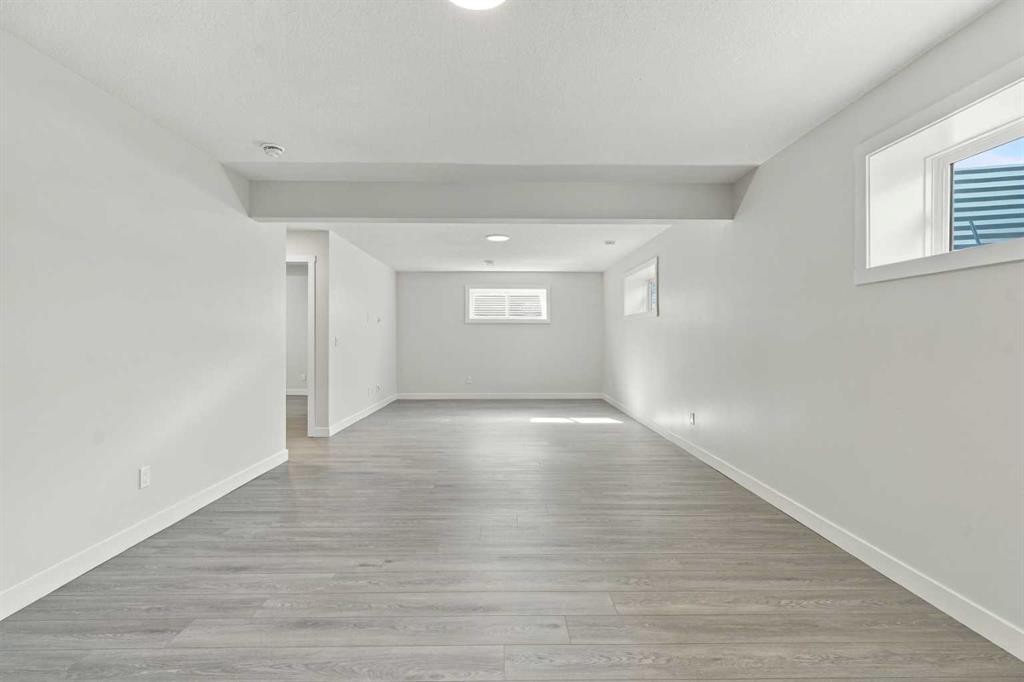 32 Clearview Gardens, Chestermere, AB