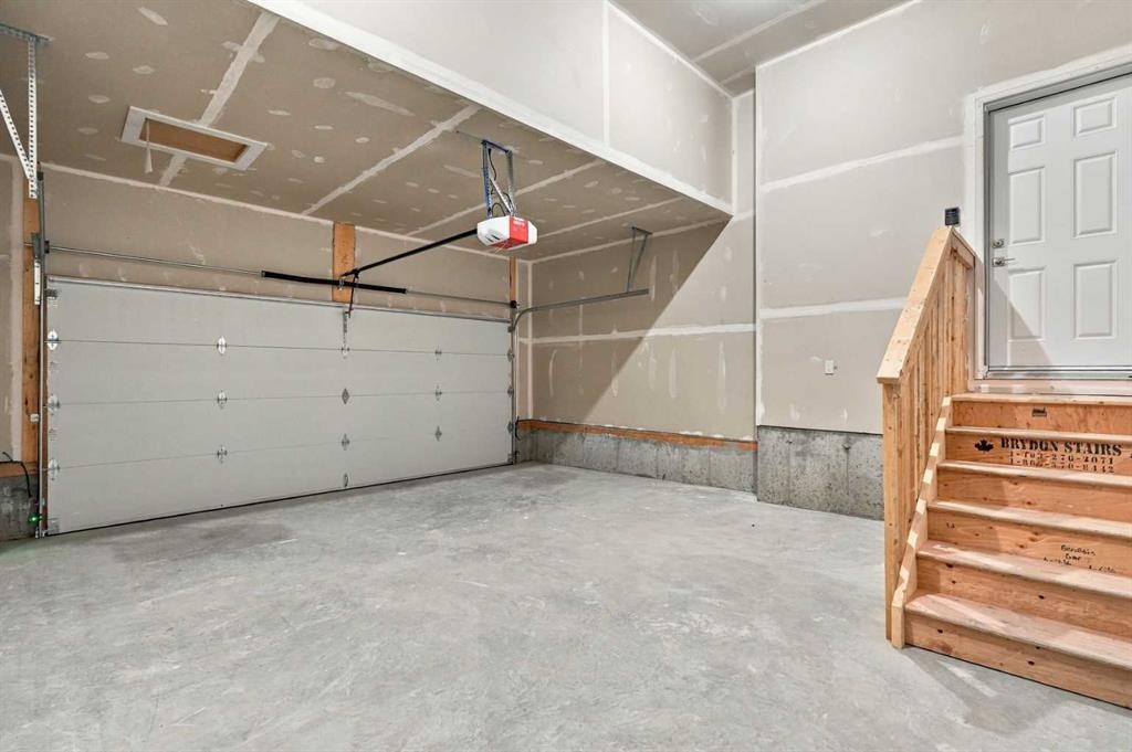 32 Clearview Gardens, Chestermere, AB