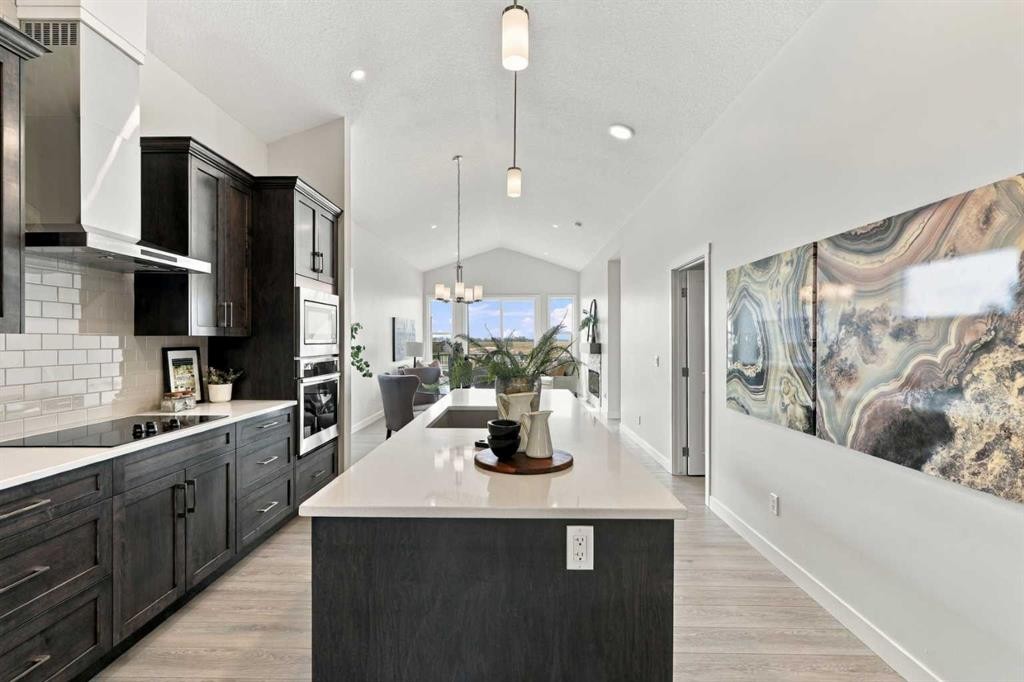 32 Clearview Gardens, Chestermere, AB