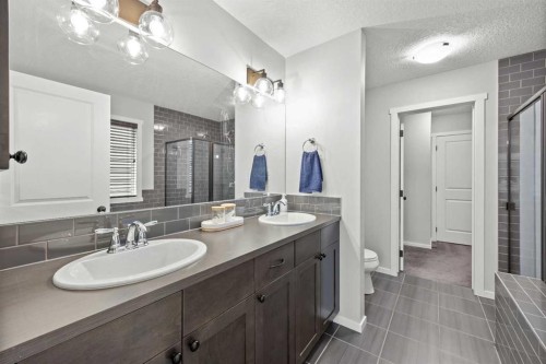 34 Walgrove Terrace Se, Calgary, AB 