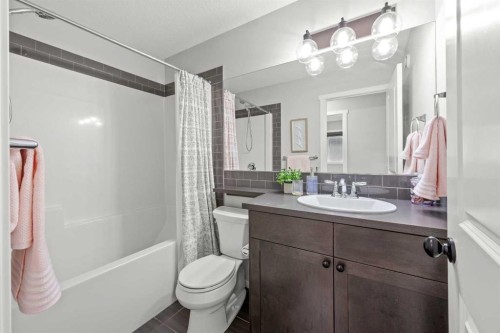 34 Walgrove Terrace Se, Calgary, AB 