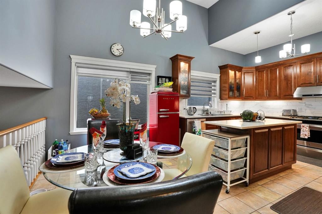 54 Royal Crest Way Nw, Calgary, AB