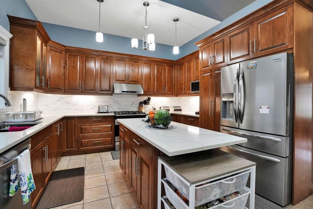 54 Royal Crest Way Nw, Calgary, AB