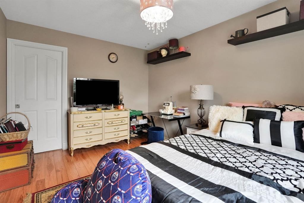 54 Royal Crest Way Nw, Calgary, AB