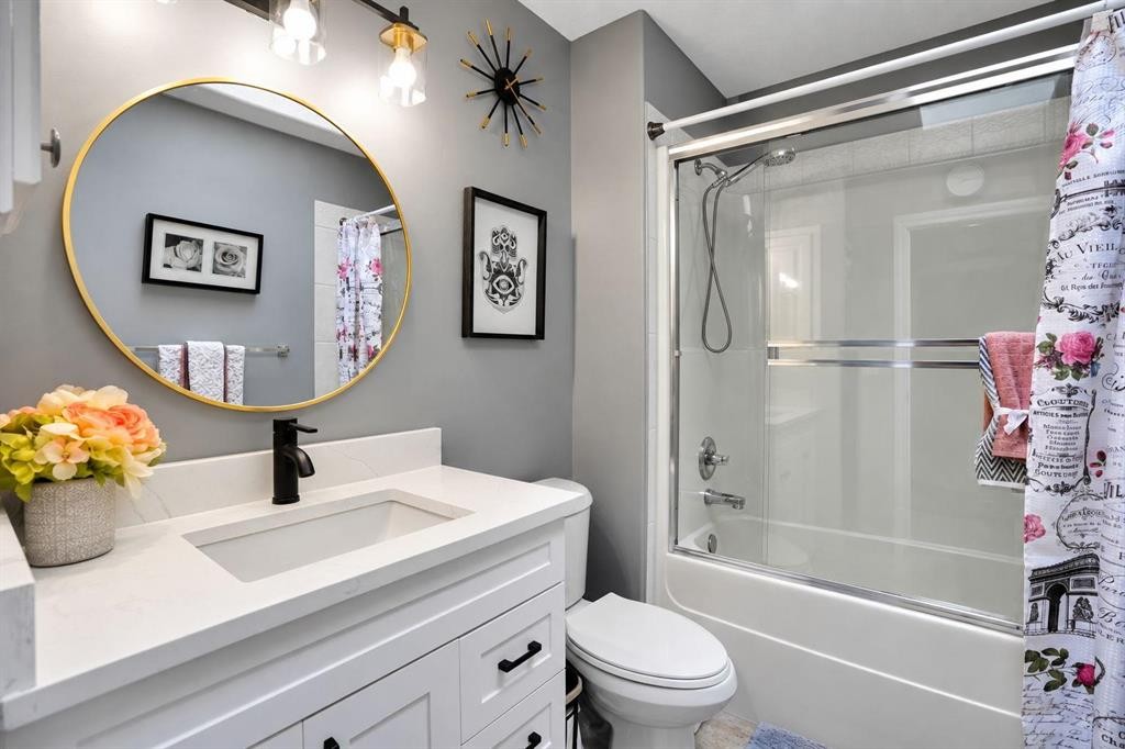 54 Royal Crest Way Nw, Calgary, AB