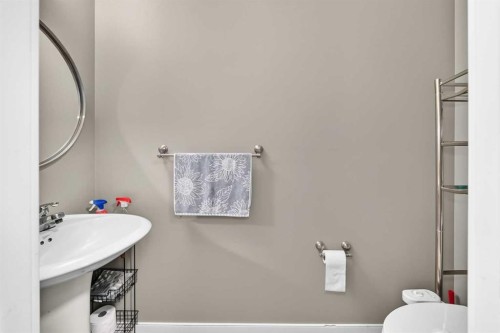 303 Saddlebrook Circle Ne, Calgary, AB 