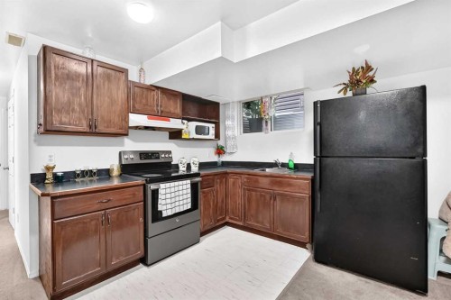 303 Saddlebrook Circle Ne, Calgary, AB 
