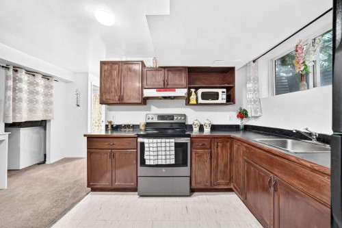 303 Saddlebrook Circle Ne, Calgary, AB 