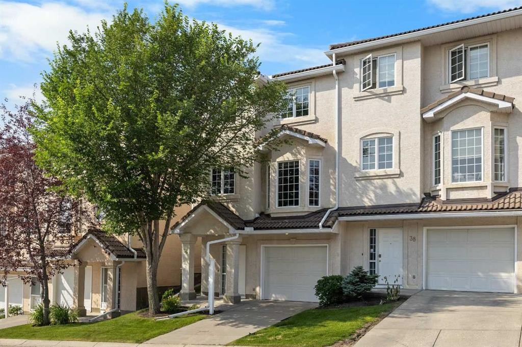 36 Hamptons Link Nw, Calgary, AB
