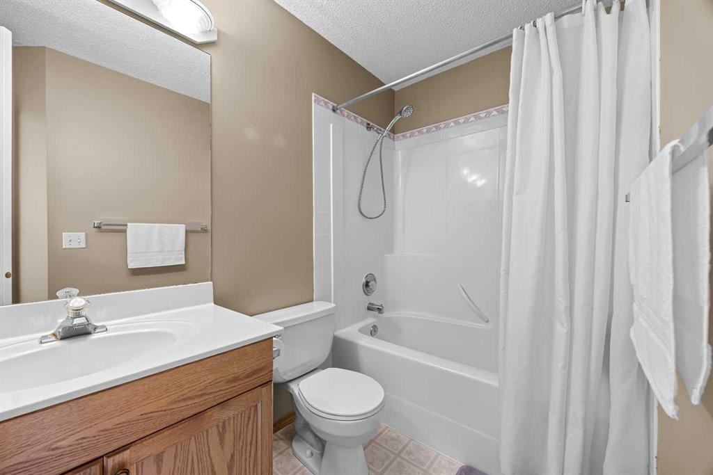 36 Hamptons Link Nw, Calgary, AB