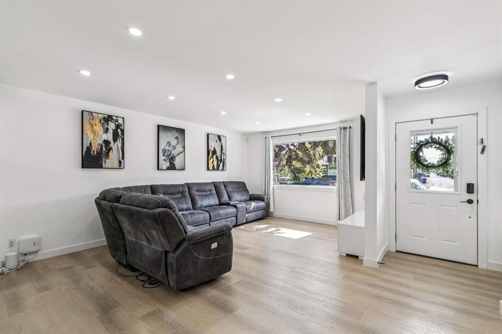 3812 3 Avenue Sw, Calgary, AB