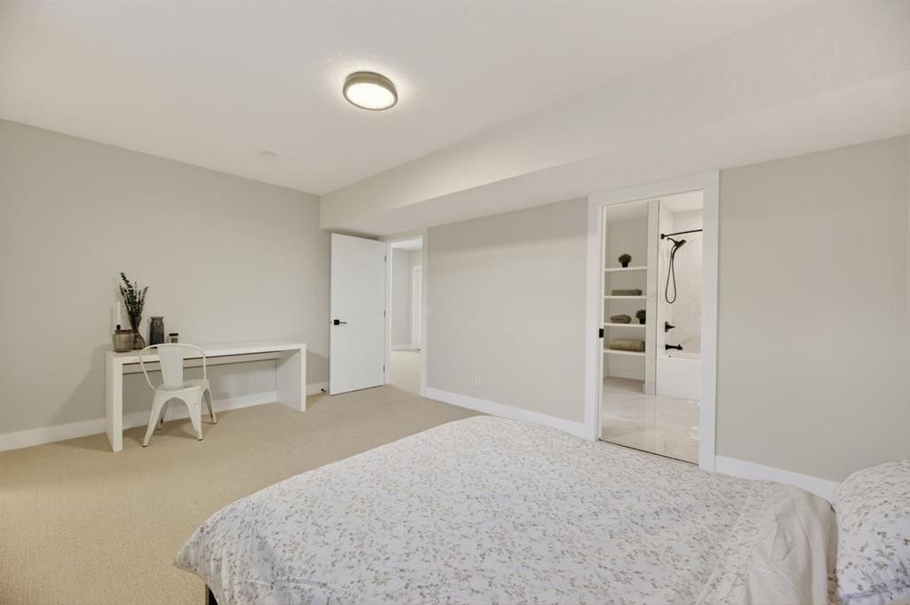 30 Silverstone Place, Didsbury, AB