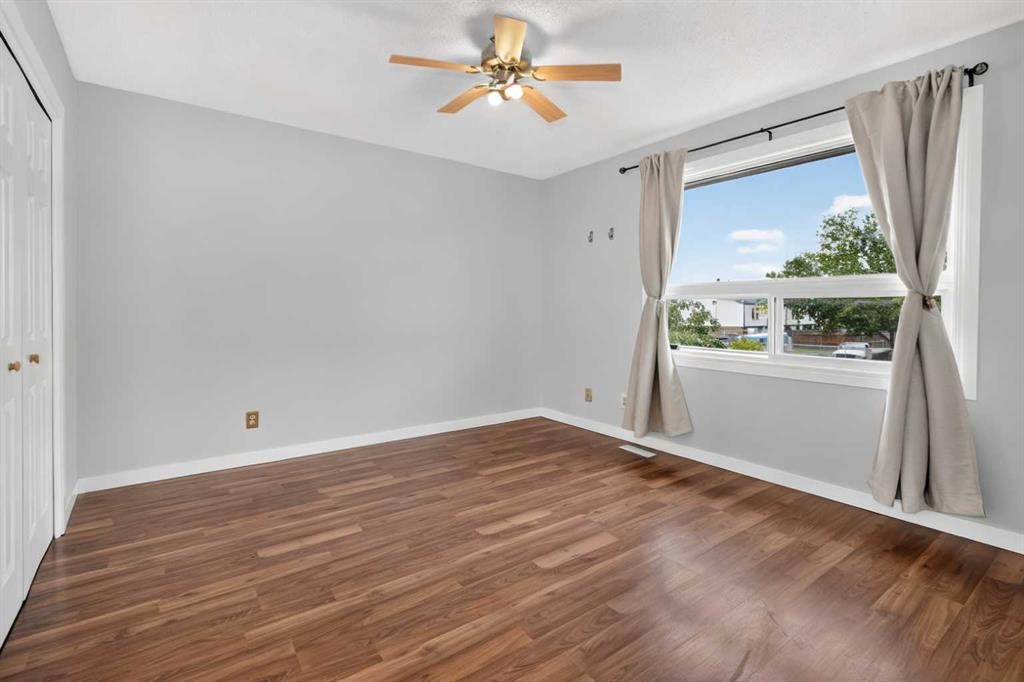 207 Penworth Drive Se, Calgary, AB