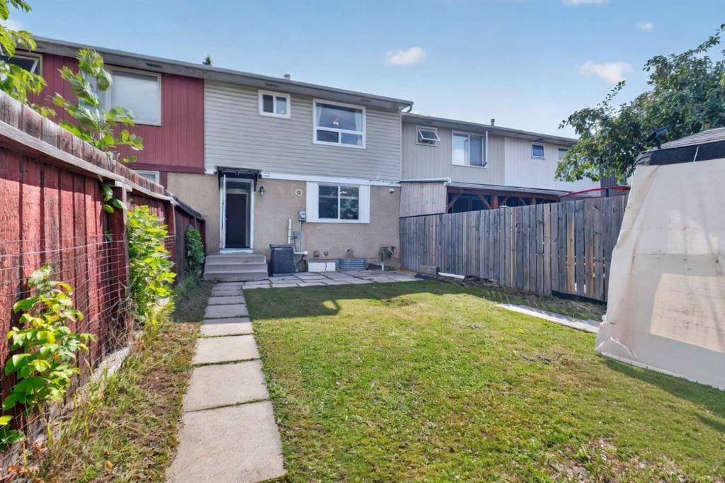 207 Penworth Drive Se, Calgary, AB