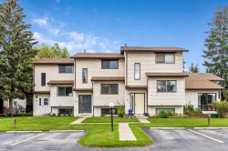 24-73 Glenbrook Crescent Cochrane, AB T4C 1G1