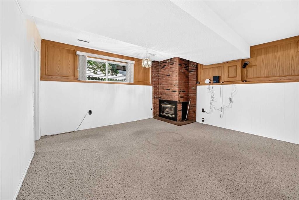 15 Maidstone Place Ne, Calgary, AB