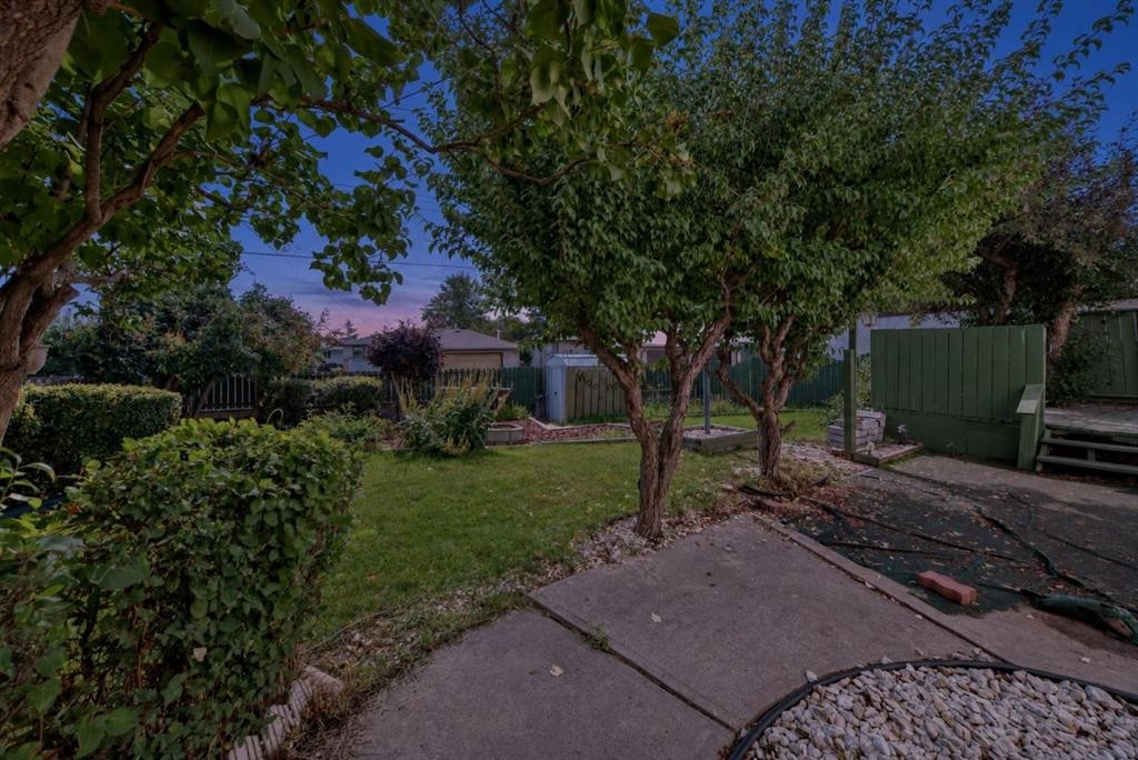 15 Maidstone Place Ne, Calgary, AB
