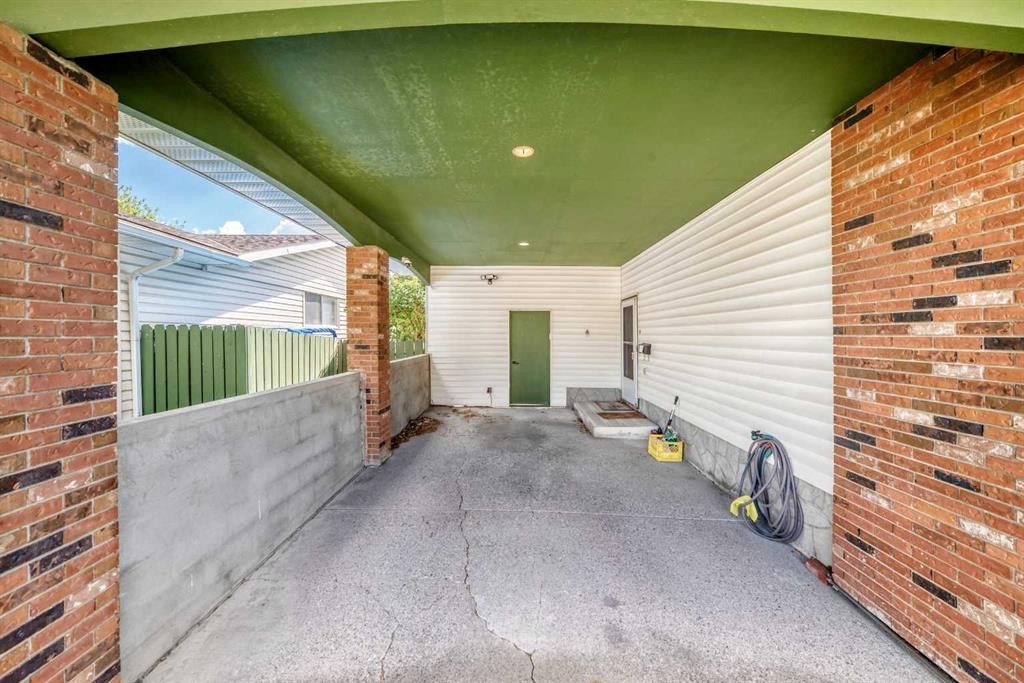 15 Maidstone Place Ne, Calgary, AB