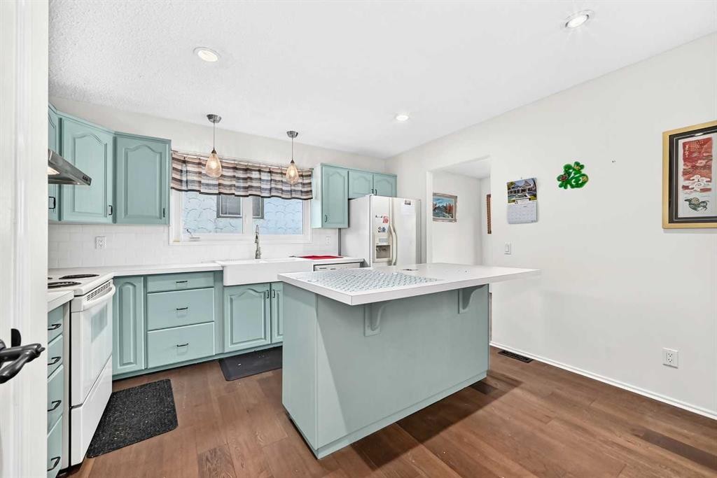 15 Maidstone Place Ne, Calgary, AB