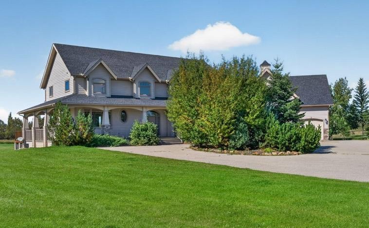 4 Norris Coulee Loop, De Winton, AB