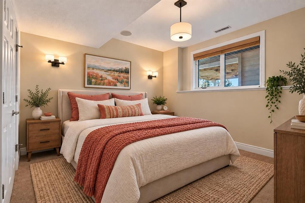 4 Norris Coulee Loop, De Winton, AB