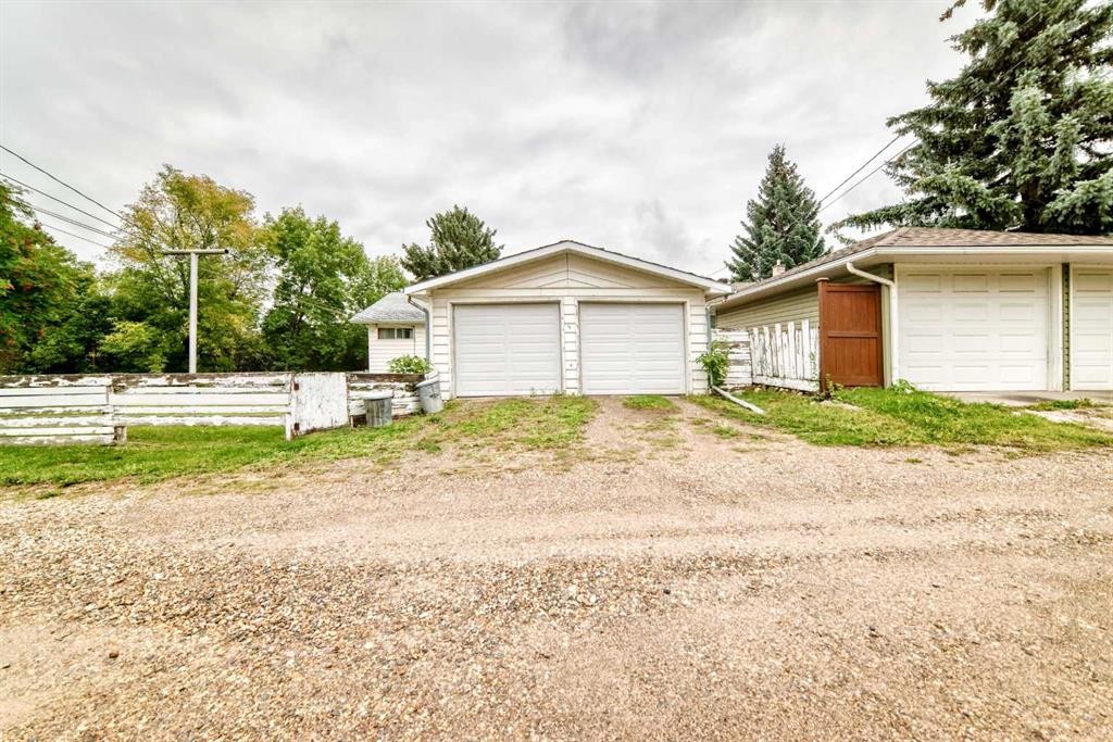 14 Carnarvon Way Nw, Calgary, AB