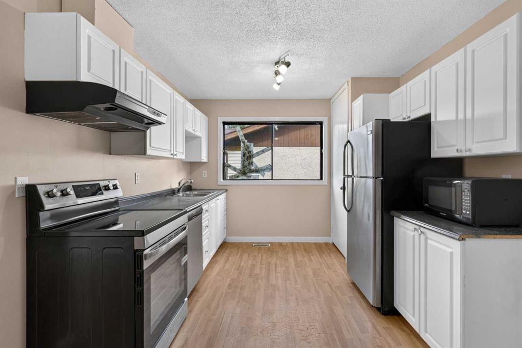 112 Abalone Place Ne, Calgary, AB