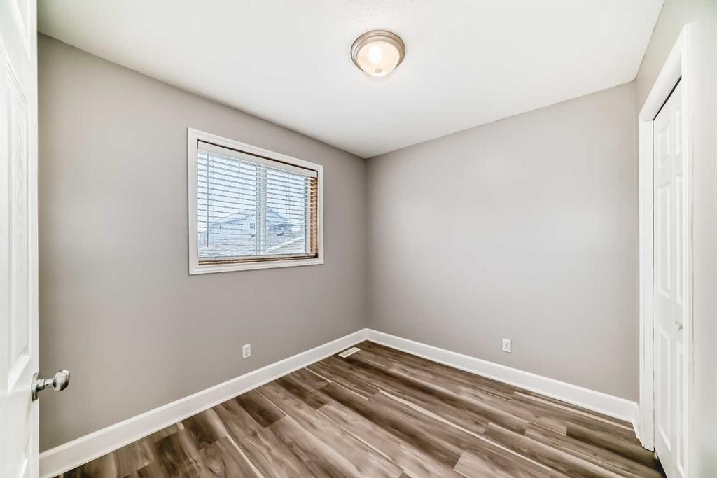 31 Coventry Road Ne, Calgary, AB