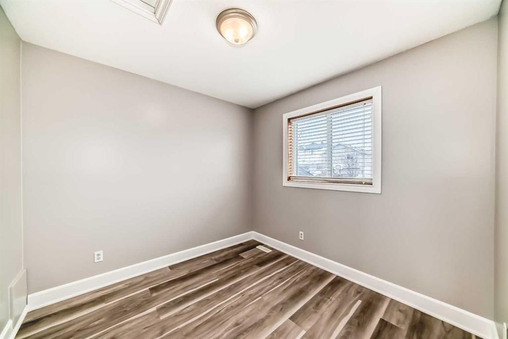 31 Coventry Road Ne, Calgary, AB