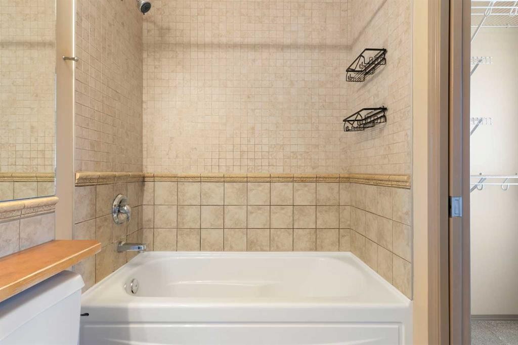 12 Tuscany Springs Circle Nw, Calgary, AB