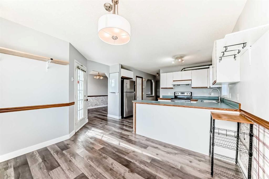 10800 Hidden Valley Drive Nw, Calgary, AB