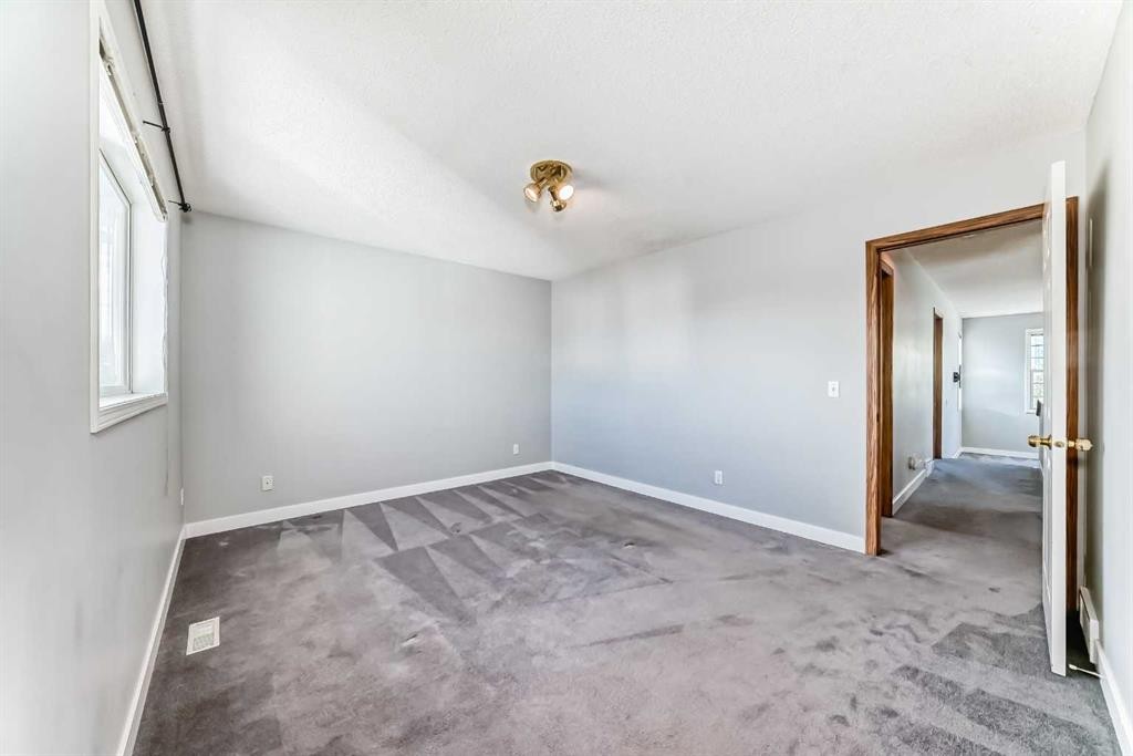 10800 Hidden Valley Drive Nw, Calgary, AB