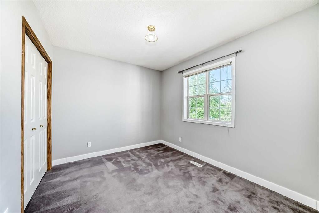 10800 Hidden Valley Drive Nw, Calgary, AB