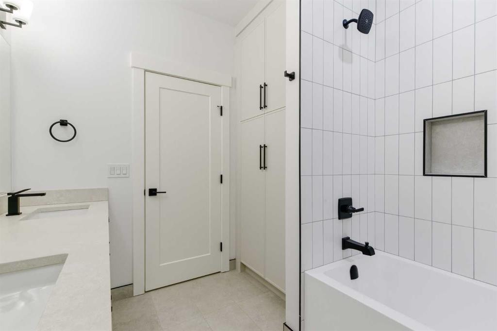 218 19 Avenue, Calgary, AB