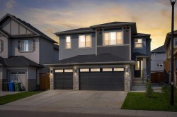202 Kinniburgh Crescent Chestermere, AB T1X 1Y2