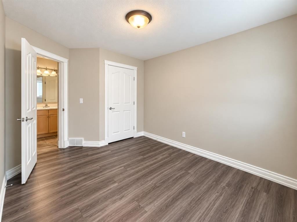 11-2002 22 Avenue, Bowden, AB