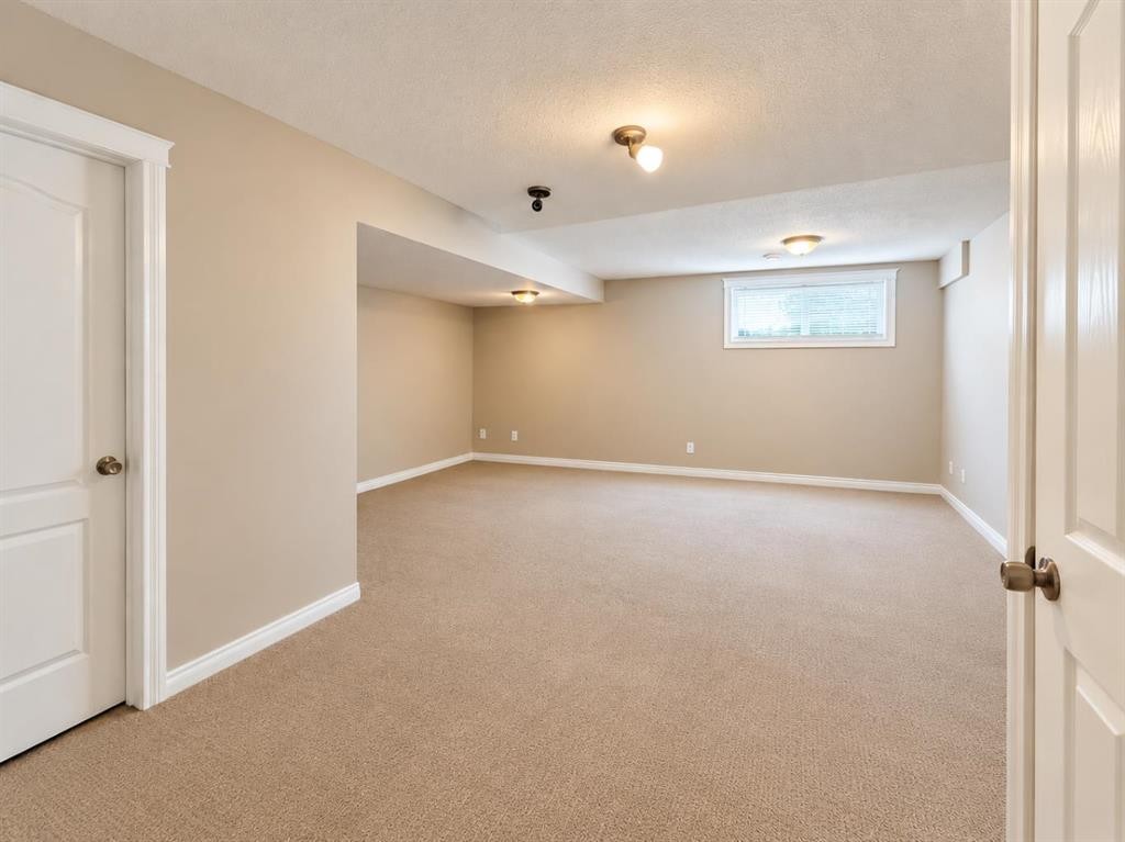 11-2002 22 Avenue, Bowden, AB
